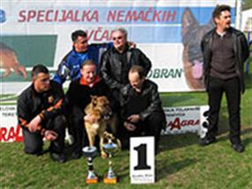 Olive Slovakya'yı Kendine Hayran Bıraktı 17 Nis 2012